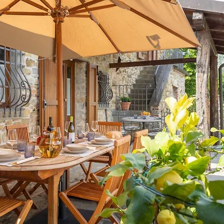 Il Cipresso Vila